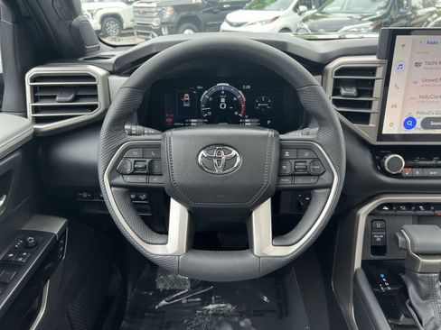 Used 2025 Toyota Tundra Limited AWD/4WD image 24