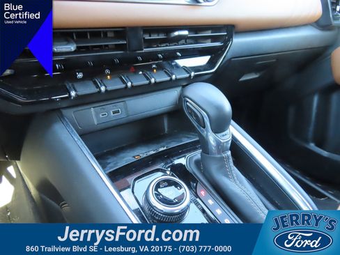 Used 2023 GMC Canyon AT4 w/ AT4 Premium Package image 28