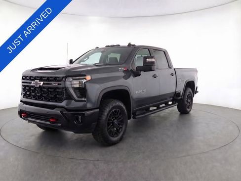 Used 2026 Chevrolet Silverado 2500 ZR2 image 1