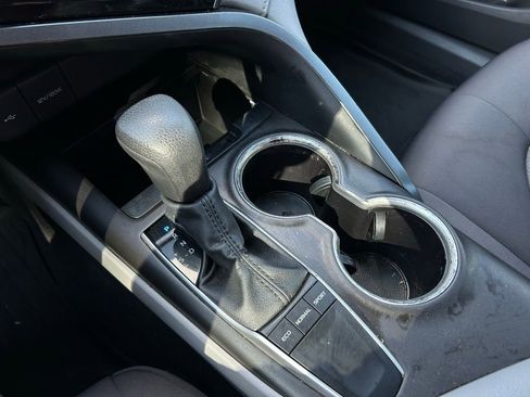 Used 2024 Toyota Camry LE w/ Convenience Package image 27