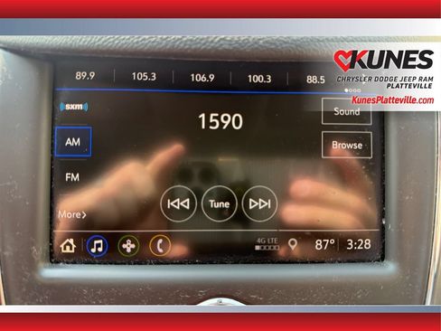 Used 2019 Chevrolet Cruze LT w/ LT True North Edition FWD image 24