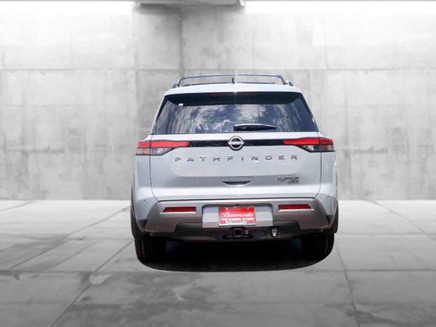 New 2026 Nissan Pathfinder Platinum AWD/4WD image 6