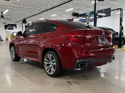Used 2019 BMW X6 sDrive35i RWD image 3