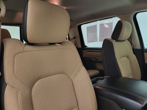 Used 2019 RAM 1500 Big Horn image 41