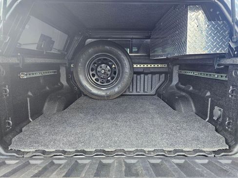 Used 2023 Chevrolet Colorado Z71 w/ Z71 Convenience Package 2 image 16