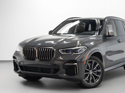 Used 2022 BMW X5 M50i w/ Executive Package image 7