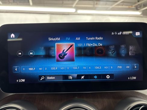 Certified 2022 Mercedes-Benz GLC 300 image 22