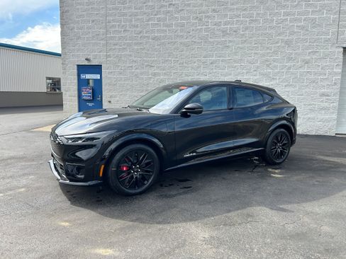 New 2025 Ford Mustang Mach-E Premium w/ Sport Appearance Package AWD/4WD image 4