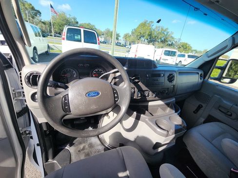 Used 2015 Ford E-350 and Econoline 350 Super Duty image 18