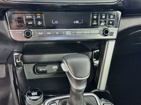 Used 2024 Kia Seltos S FWD image 19