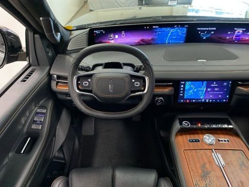 New 2026 Lincoln Navigator L Black Label image 16