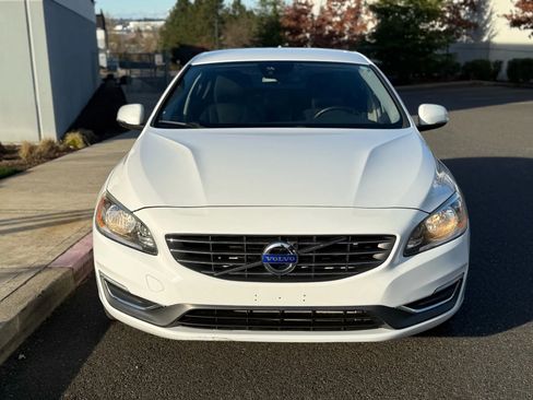 Used 2014 Volvo S60 T5 image 8