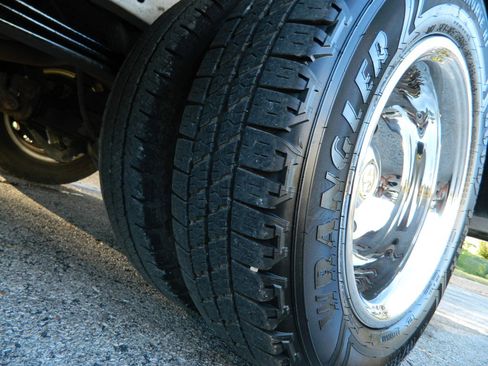 Used 2018 Ford Transit 350 138 DRW image 22