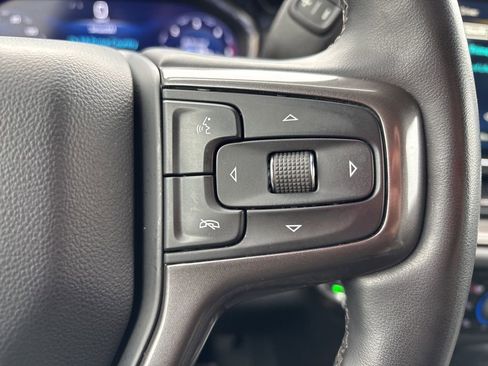 Used 2024 Chevrolet Silverado 2500 ZR2 w/ Technology Package image 31