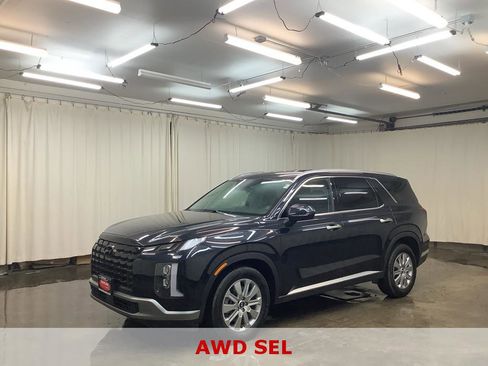 Used 2025 Hyundai Palisade SEL image 1