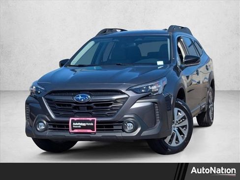 Used 2025 Subaru Outback Premium AWD/4WD image 1