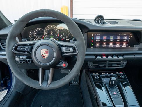 New 2026 Porsche 911 Carrera GTS image 21