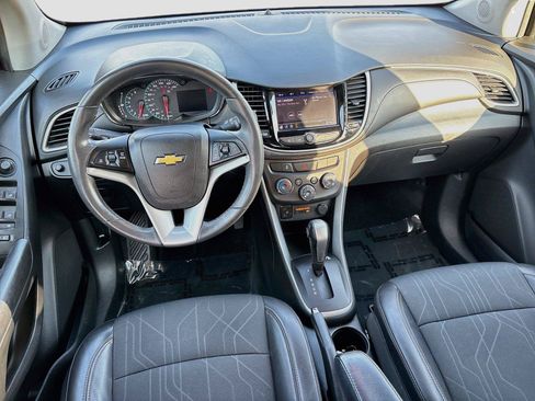 Used 2020 Chevrolet Trax LT w/ Redline Edition FWD image 20