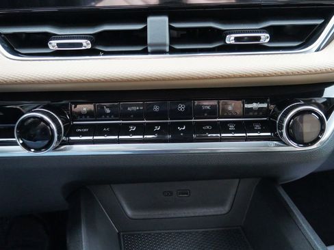 New 2026 Chevrolet Equinox ACTIV image 18