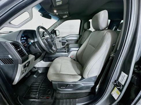 Used 2018 Ford F150 XLT w/ Equipment Group 302A Luxury AWD/4WD image 13