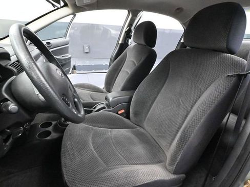 Used 2006 Dodge Stratus SXT image 21