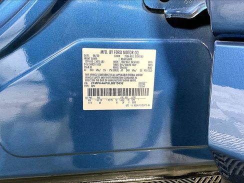 Used 2020 Ford Edge ST image 31