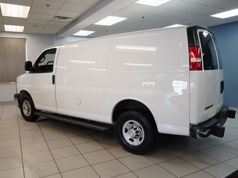 Used 2021 Chevrolet Express 2500 Work Van 3D Cargo Van w/ Driver Convenience Package image 7