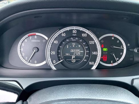 Used 2017 Honda Accord LX image 22