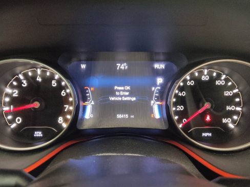 Used 2020 Jeep Compass Trailhawk AWD/4WD image 23