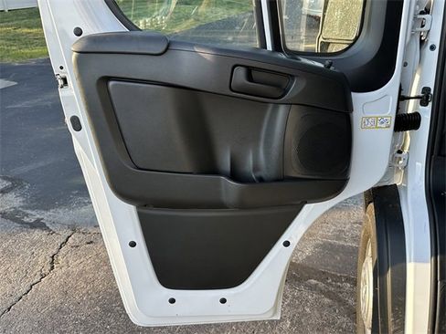 New 2026 RAM ProMaster 2500 w/ Convenience Group image 21