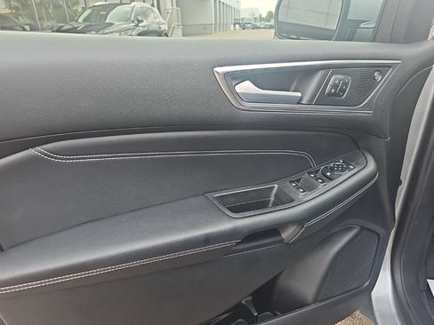 Used 2023 Ford Edge Titanium AWD/4WD image 11