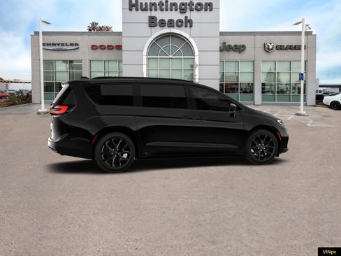 New 2026 Chrysler Pacifica Select w/ S Appearance Package FWD image 15