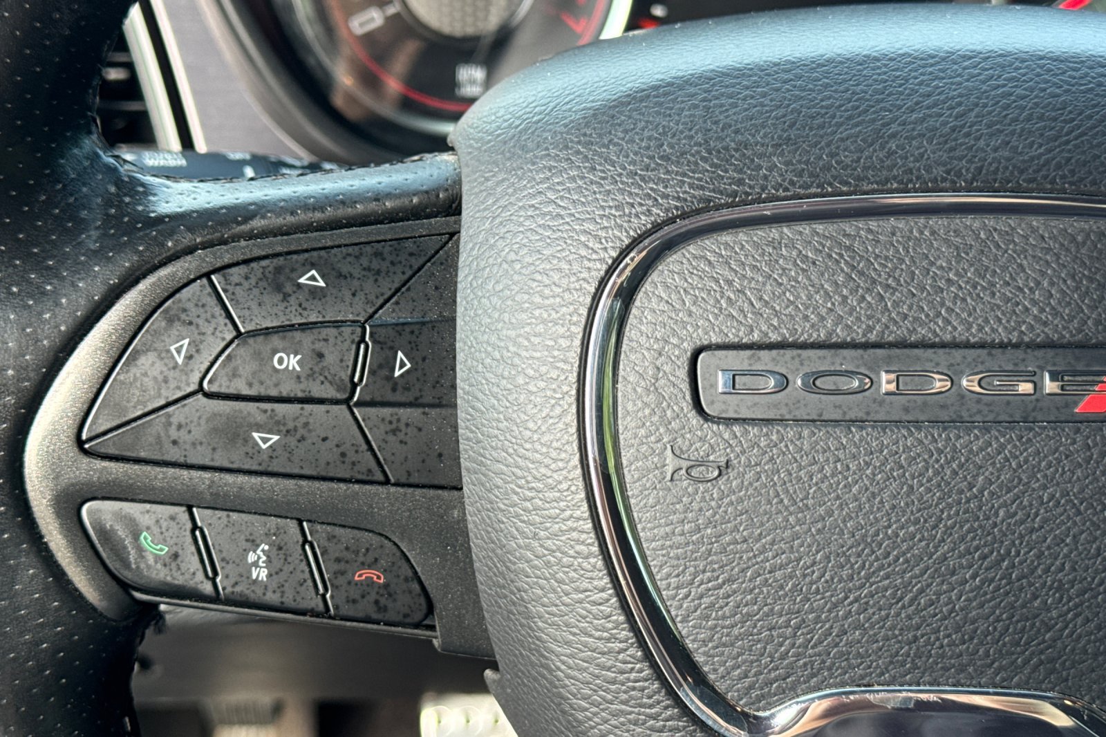 Used 2017 Dodge Challenger R/T RWD image 27