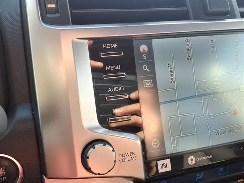 Used 2020 Toyota 4Runner Limited image 5