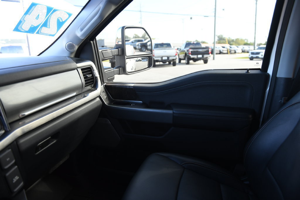 Used 2024 Ford F250 Lariat w/ Lariat Ultimate Package AWD/4WD image 33