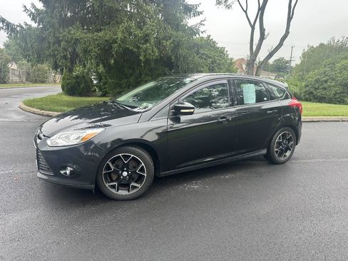 Used 2013 Ford Focus SE FWD image 4