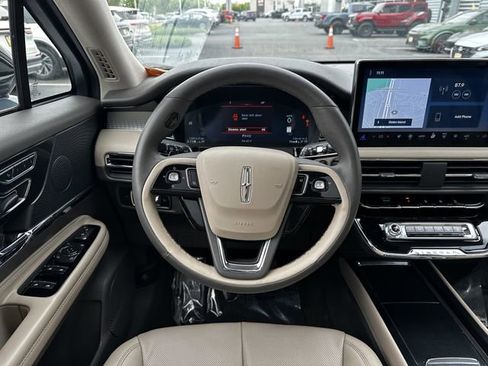 Used 2023 Lincoln Corsair AWD w/ Equipment Group 101A image 14