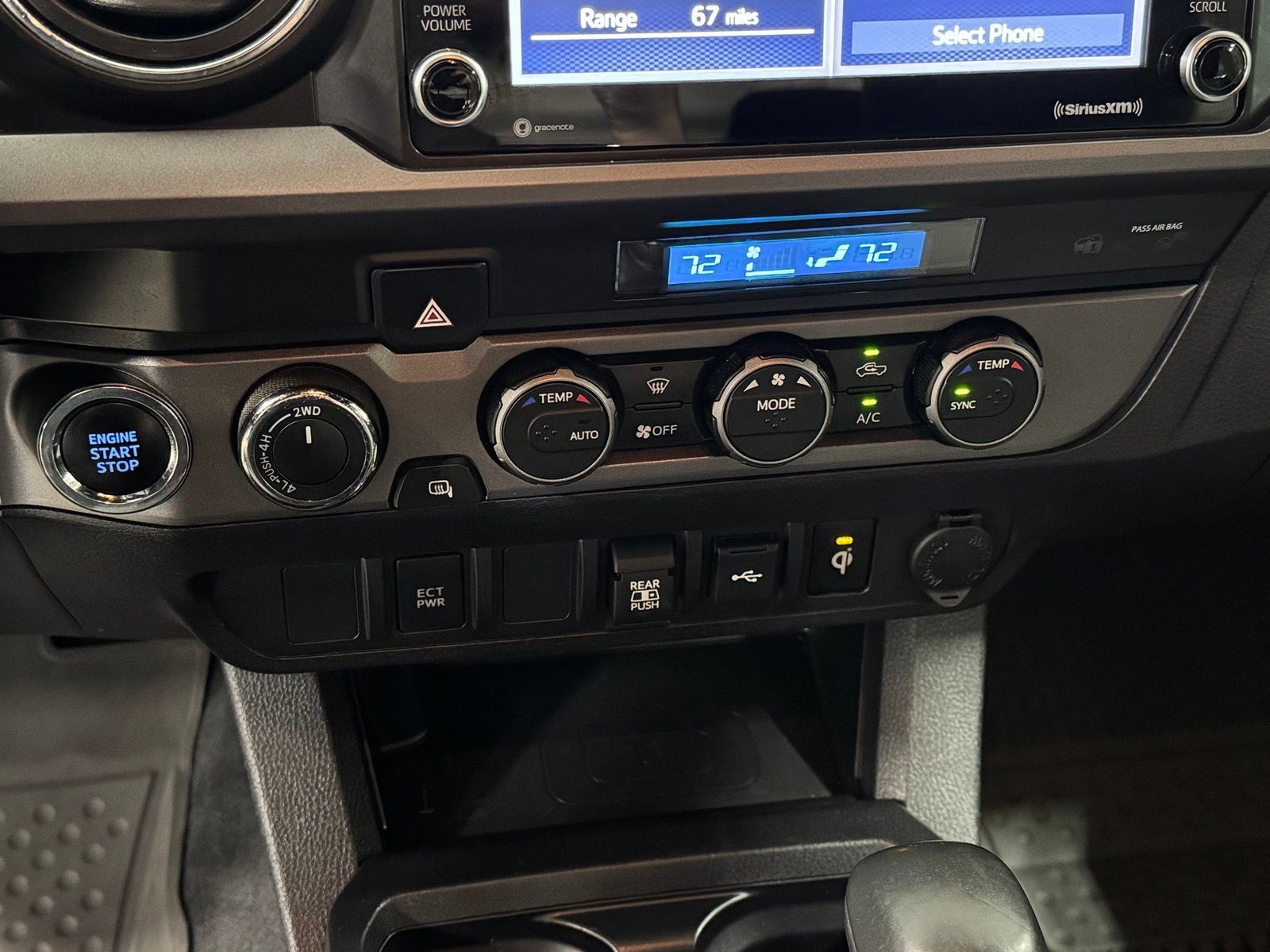 Used 2022 Toyota Tacoma TRD Sport AWD/4WD image 27