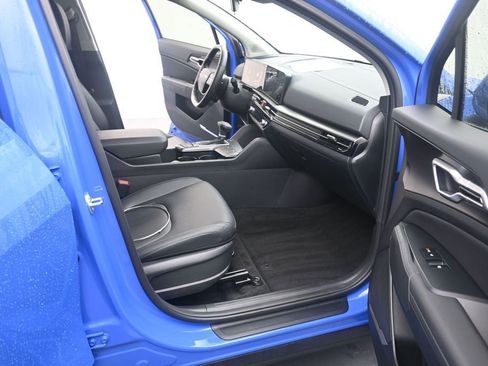 Used 2026 Kia Sportage EX FWD image 19