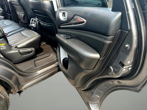 Used 2019 INFINITI QX60 Luxe w/ Essential Package image 35