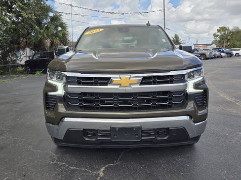 Used 2023 Chevrolet Silverado 1500 LT AWD/4WD image 13