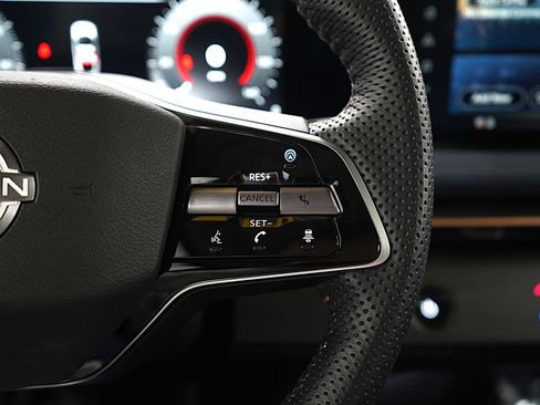 Used 2023 Nissan Ariya image 29