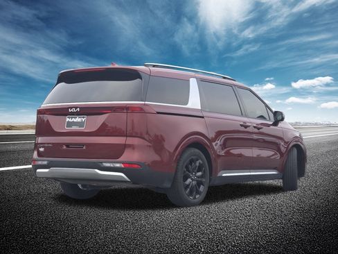 Used 2022 Kia Carnival SX image 20