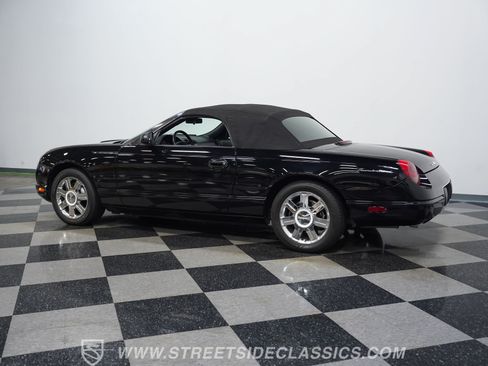 Used 2005 Ford Thunderbird RWD image 9