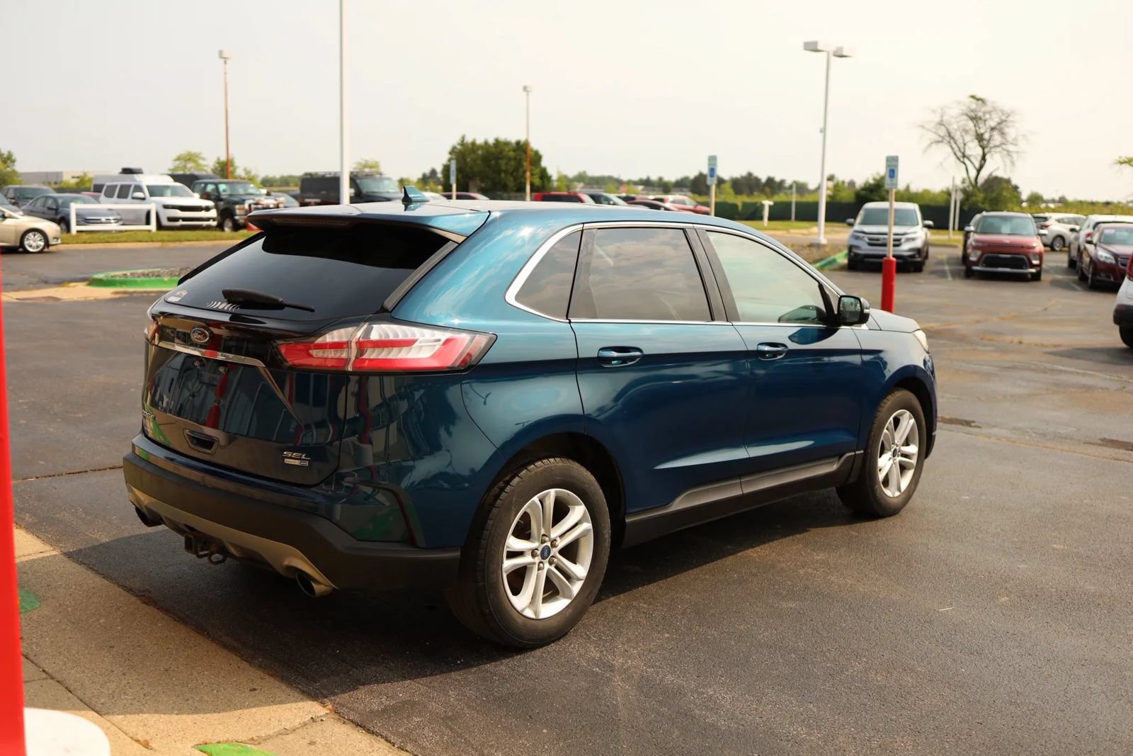 Used 2020 Ford Edge SEL w/ Convenience Package AWD/4WD image 5