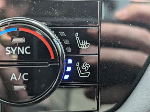 New 2025 Nissan Pathfinder Platinum w/ Cargo Package image 28