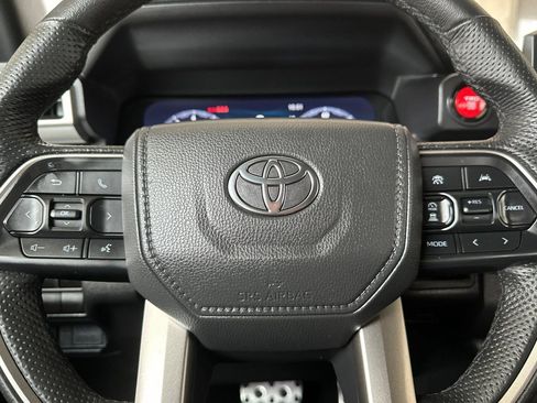 Used 2025 Toyota Tacoma TRD Sport image 22