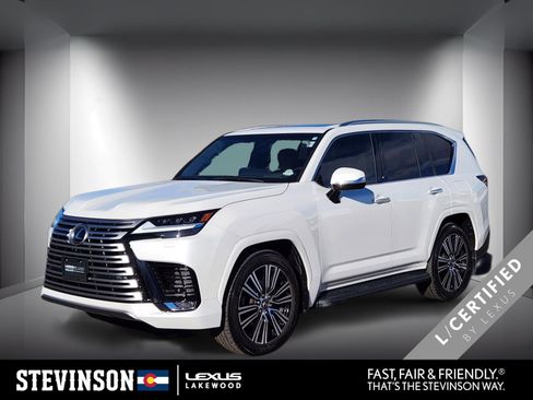 Used 2025 Lexus LX 600 4WD w/ Luxury Package image 1