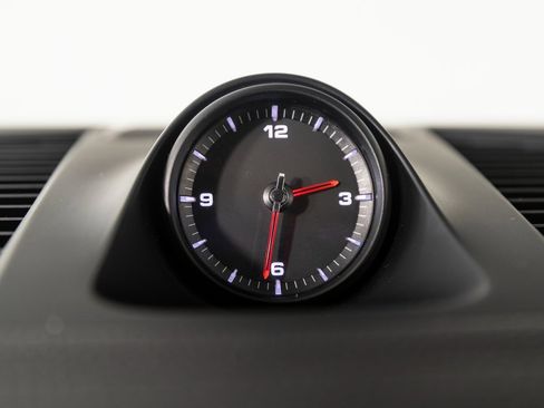 Certified 2023 Porsche Cayenne image 38