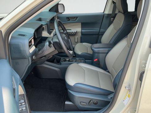 Used 2025 Ford Maverick Lariat AWD/4WD image 20